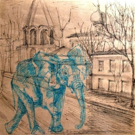 слон шагает по городу