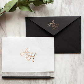 Логотип-монограмма для свадебных конвертов