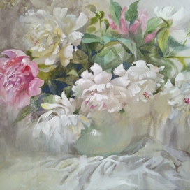 Белые пионы