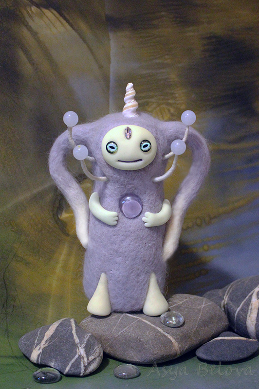 Красивая единорожка