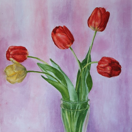 Тюльпаны в вазе