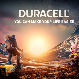 Портативная зарядка Duracell