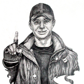 Парень в бейсболке