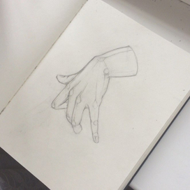 Наглые ручки. Набросок