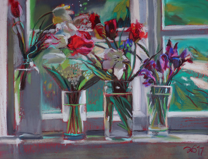 Тюльпаны, ландыши и ирисы