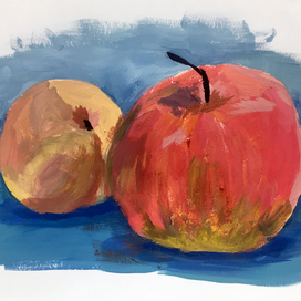 Яблоко и персик
