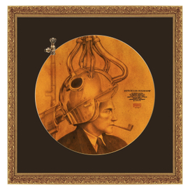 Известный французский художник Марсель Дюшан в парикмахерской, в момент создания своего гениального художественного произведения «Фонтан» (1917 г.)