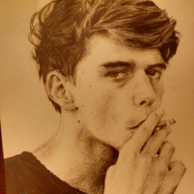 Мальчик с сигаретой