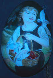 Картина на большом деревянном яйце