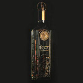 "Владимир на престоле".