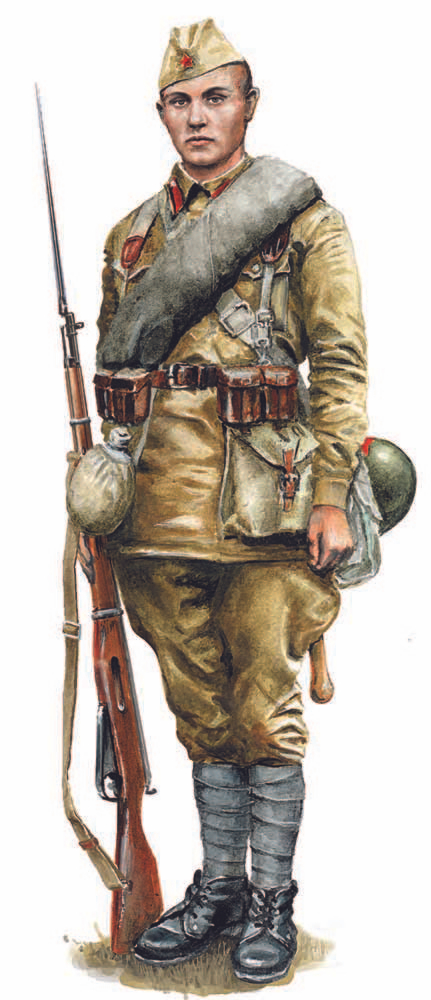 Красноармеец в форме образца 1941 года