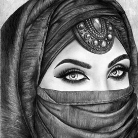 Восточная красота. Карандаш, бумага.