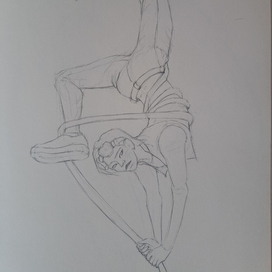 Персонаж на тросе