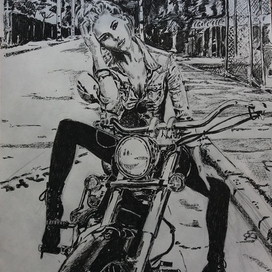 Девушка на мотоцикле 