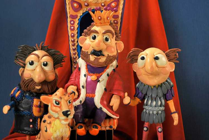 Герои армянских сказок, сделанные из пластилина