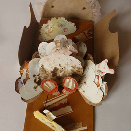 Pop-up book "Белорусские колыбельные". Прыляцелi куры.