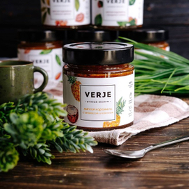 этикетка для бренда VERJE