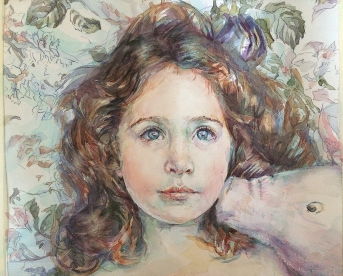 девочка с игрушкой