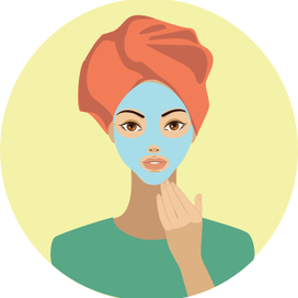 Девушка с увлажняющей маской на лице. Бьюти-процедуры