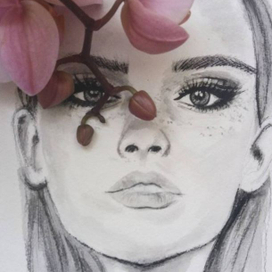 Девушка с орхидеей