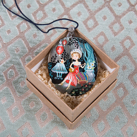 Перламутровый кулон с авторской росписью " Феечка"