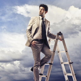 Алюминиевые стремянки в Алматы: помощник при строительстве или ремонте