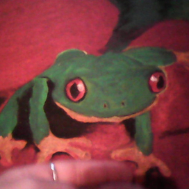 Заморская зеленая лягушка