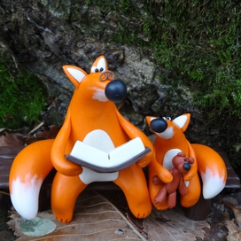 На скамейке с папой рядом