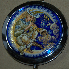 зеркальце месяц