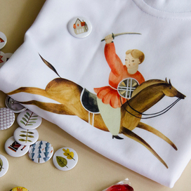 Значки и детская футболка