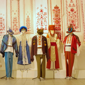 Колекція Українського театрального чол. вбрання "Стихії"