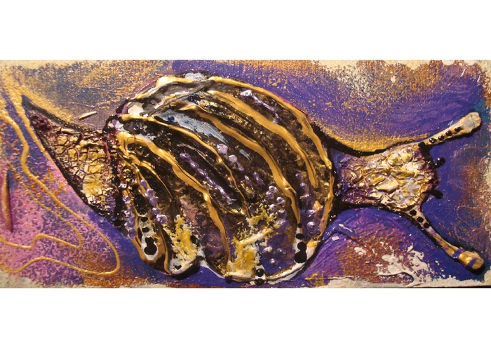 ...поползла...