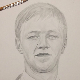 портрет карандашом по фото