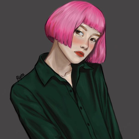 девушка с розовыми волосами