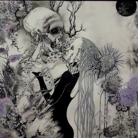 "Поцелуй" из серии Чёрная Луна