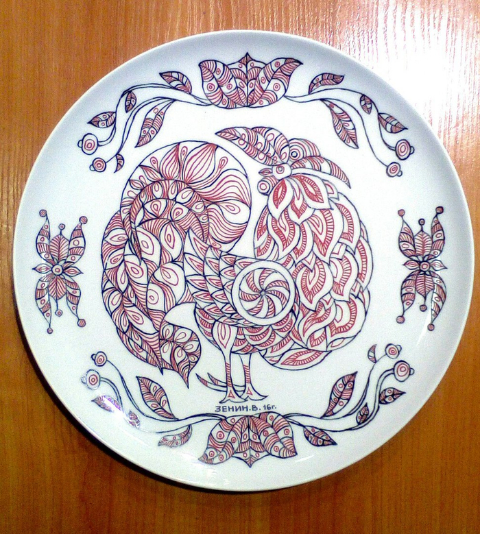 "Золотой петушок". керамика, надглазурная роспись. ЛФЗ. 2016 г.