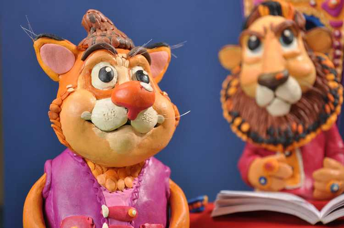 Герои армянских сказок, сделанные из пластилина