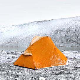 Палатка на озере Академическом