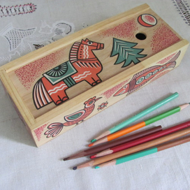 пенал для карандашей в детском стиле