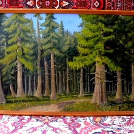 Хвойный лес с белочкой)