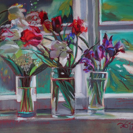 Тюльпаны, ландыши и ирисы