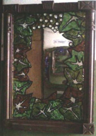 Зеркало, декорированное битым стеклом (ручная работа)