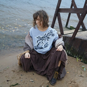 Цветы на груди