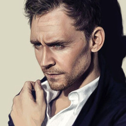 Tom Hiddleston 