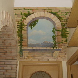 Роспись наклонной стены