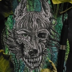 Волчий череп