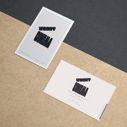 Логотип кинотеатра Woody Cinema