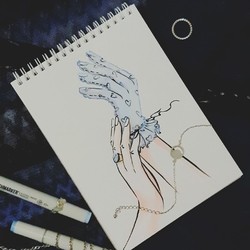 Голубая перчатка