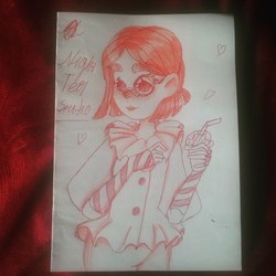 Девочка с коктейлем