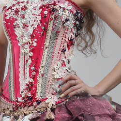 коллекция сценических костюмов